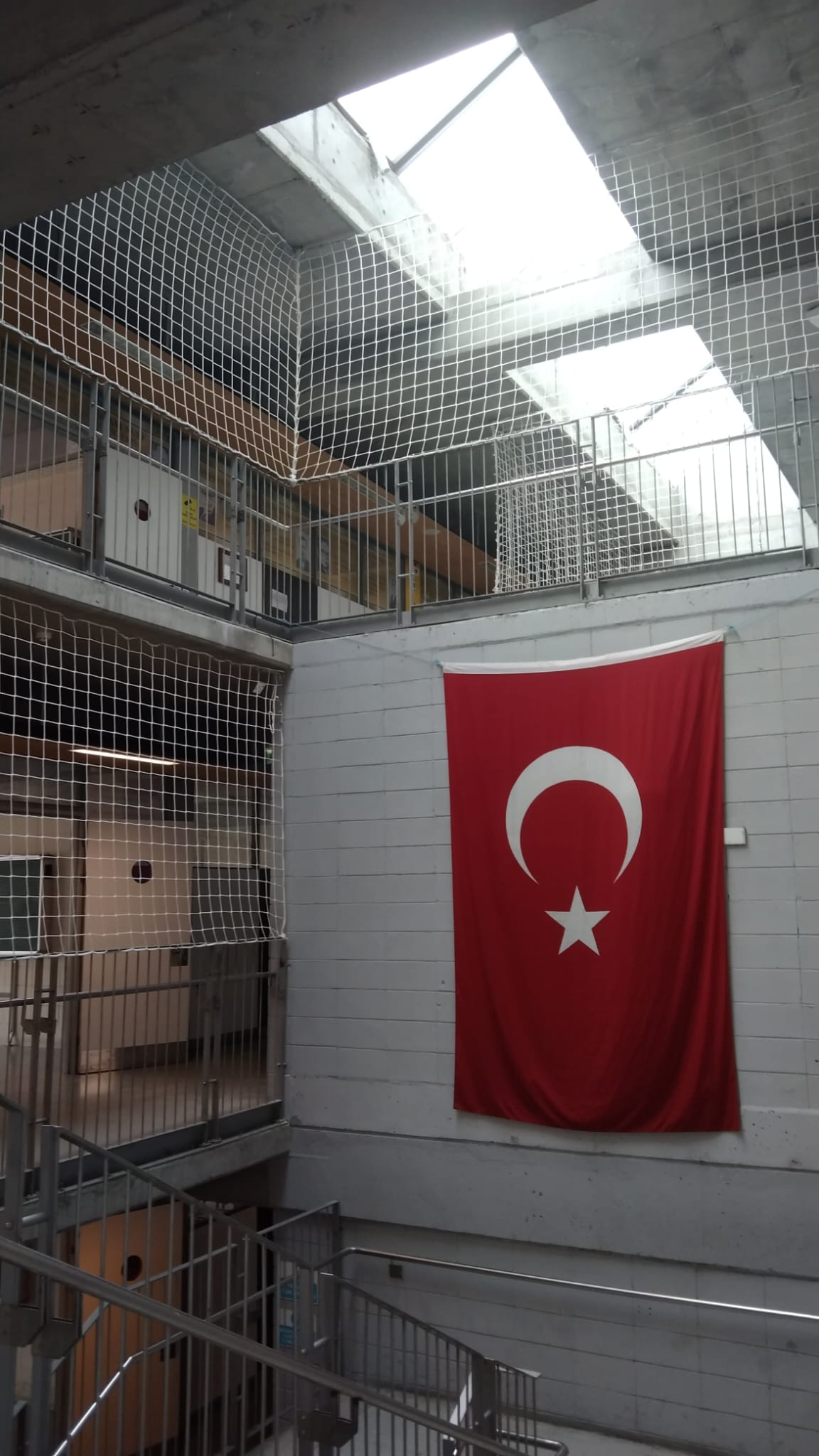 MERDİVEN FİLESİ 10 X 10 CM GÖZ ARALIĞINDA 6 MM İP KALINLIĞINDA POLİAMİD BEYAZ RENK 