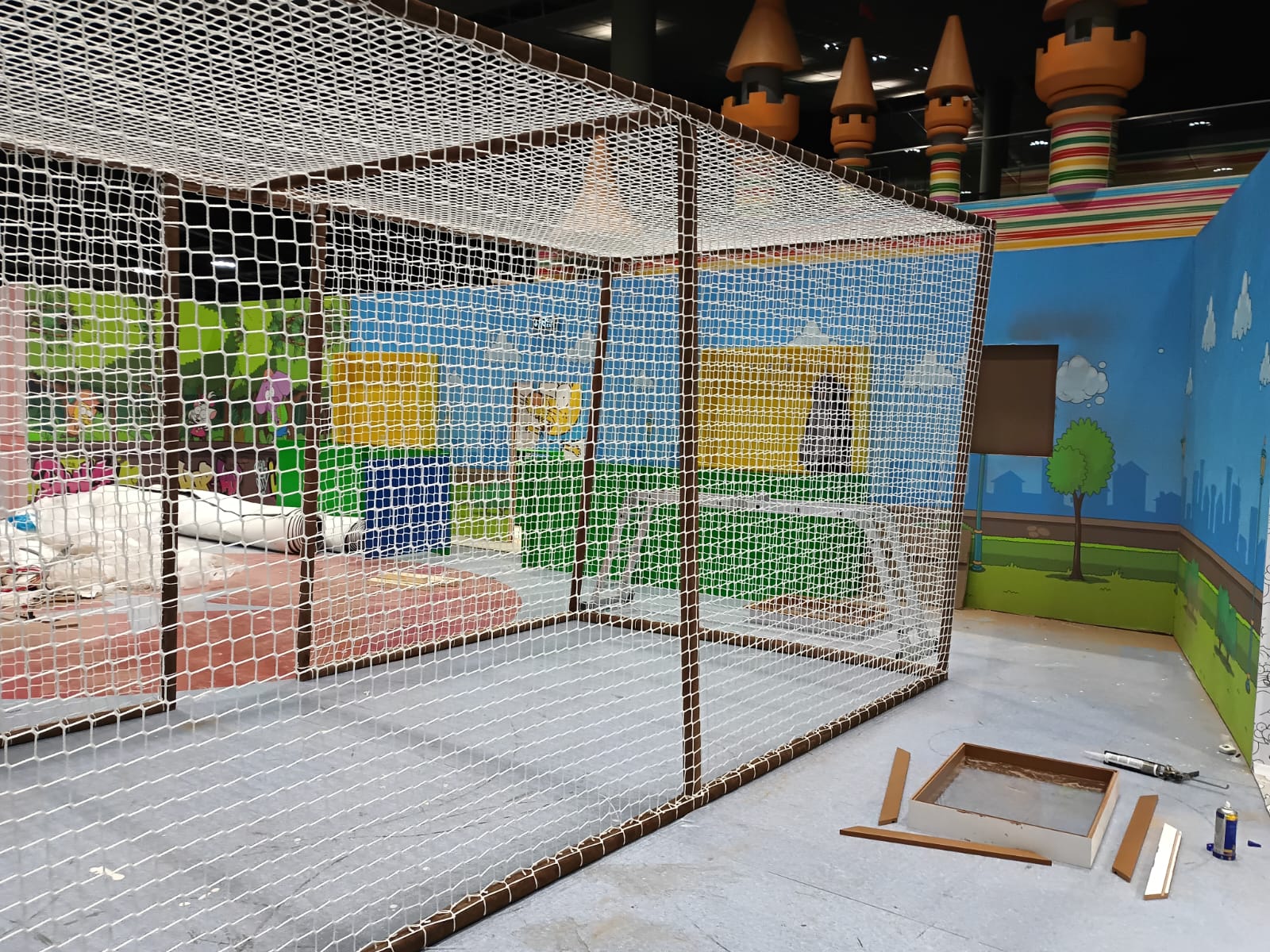 ÇOCUK OYUN PARKI FİLESİ 5 X 5 CM GÖZ AÇIKLIĞINDA 4 MM İP KALINLIĞINDA POLİAMİD